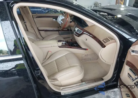 2011 Mercedes-Benz S 600 from USA, damaged, VIN WDDNG7GB9BA416438